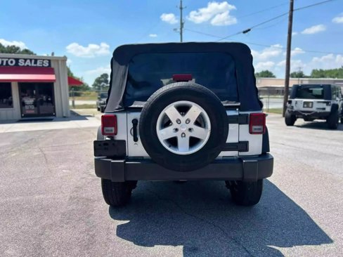 Used 2007 Jeep Wrangler Unlimited Sahara image 7