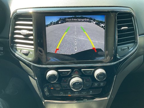 Used 2021 Jeep Grand Cherokee Laredo X image 45