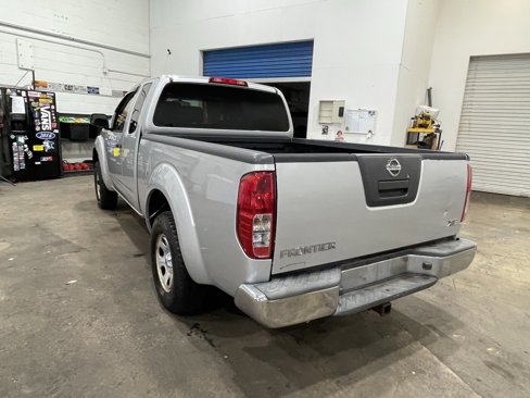 Used 2009 Nissan Frontier XE w/ XE Preferred Pkg image 3