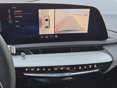 New 2025 Cadillac Optiq Luxury 1 image 20