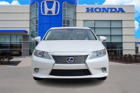 Used 2015 Lexus ES 300h w/ Navigation System Package image 6