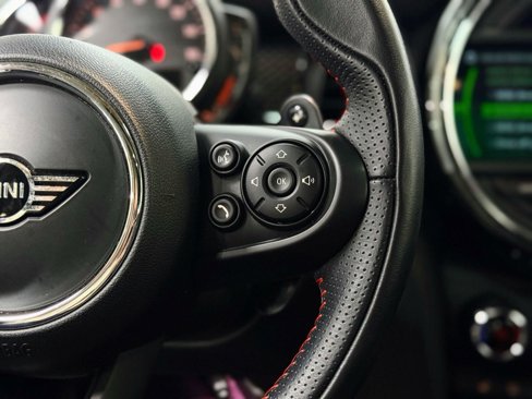 Used 2019 MINI Cooper S image 18