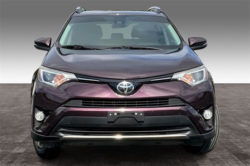 Used 2018 Toyota RAV4 XLE image 4
