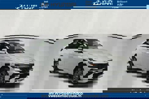 New 2025 Hyundai Elantra SE image 1
