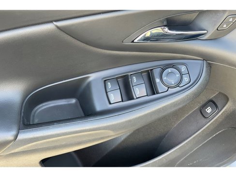 Used 2018 Chevrolet Volt LT image 12