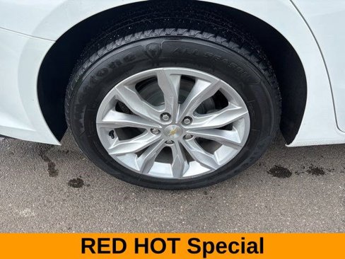 Used 2021 Chevrolet Malibu LT image 44