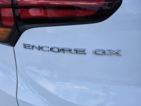 Certified 2023 Buick Encore GX Select image 11