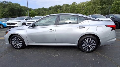 Certified 2023 Nissan Altima 2.5 SV image 5
