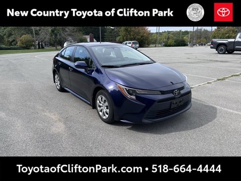 Used 2023 Toyota Corolla LE image 1