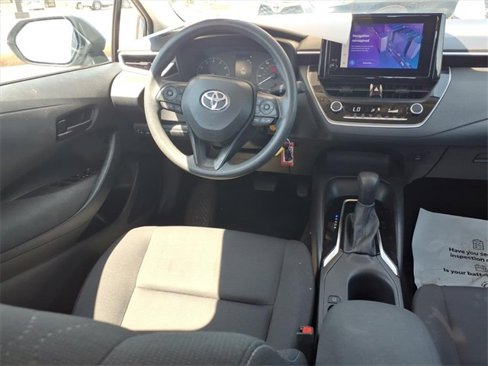 Used 2024 Toyota Corolla LE image 4