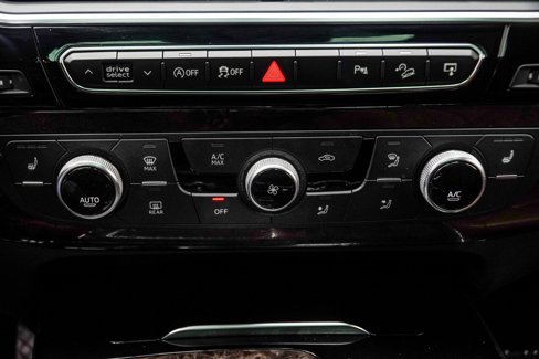Used 2017 Audi Q7 3.0T Premium Plus image 21