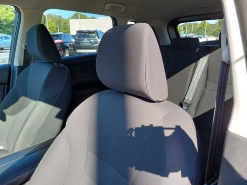 Used 2024 Nissan Rogue S image 6