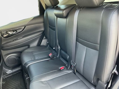 Used 2018 Nissan Rogue SL image 13