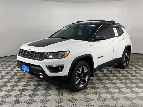 Used 2017 Jeep Compass Trailhawk image 1