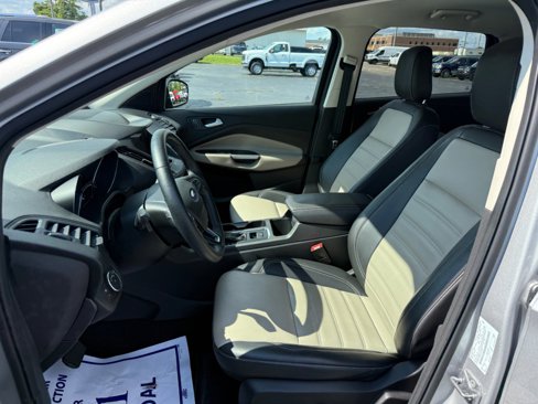 Used 2019 Ford Escape SEL image 11