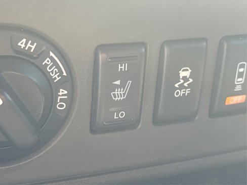 Used 2014 Nissan Frontier PRO-4X image 33
