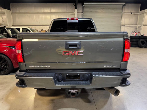 Used 2018 GMC Sierra 2500 Denali w/ Duramax Plus Package image 18