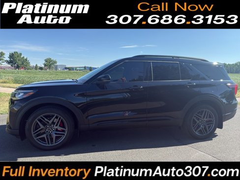 Used 2025 Ford Explorer ST image 1