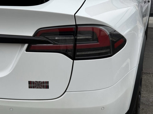 Used 2022 Tesla Model X Plaid image 28
