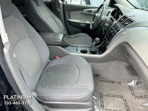Used 2011 Chevrolet Traverse LT w/ Personal Connectivity Package image 14