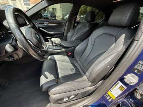 Used 2019 BMW 530i xDrive w/ Convenience Package image 11