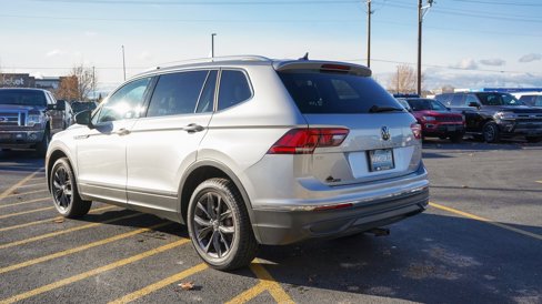 Used 2024 Volkswagen Tiguan SE image 9