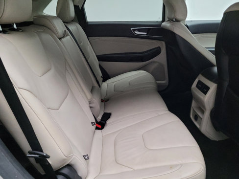 Used 2016 Ford Edge Titanium image 19