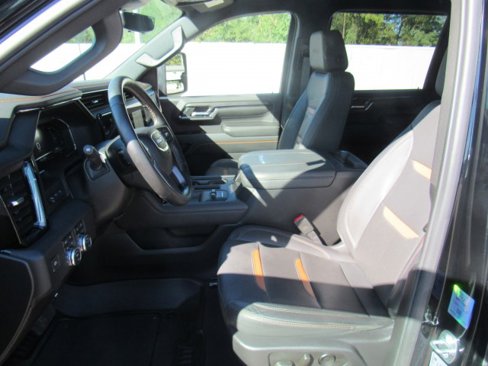 Used 2024 GMC Sierra 2500 AT4 w/ Technology Package image 14