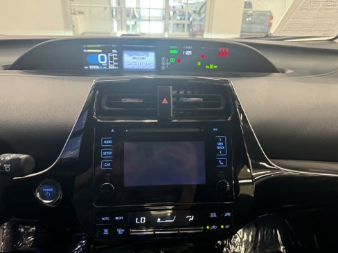 Used 2019 Toyota Prius image 21