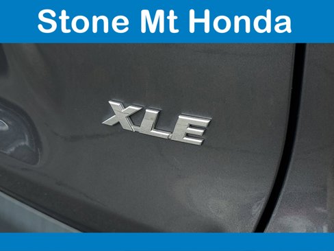 Used 2021 Toyota RAV4 XLE image 7