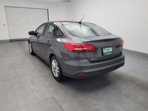 Used 2018 Ford Focus SE image 5