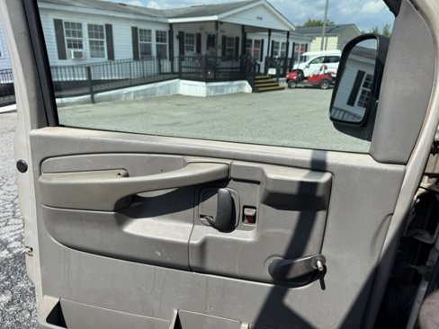 Used 2006 Chevrolet Express 2500 Extended image 8