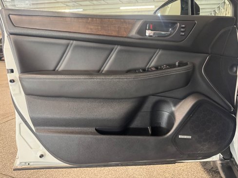 Used 2019 Subaru Outback 2.5i Limited w/ Popular Package #2 image 15