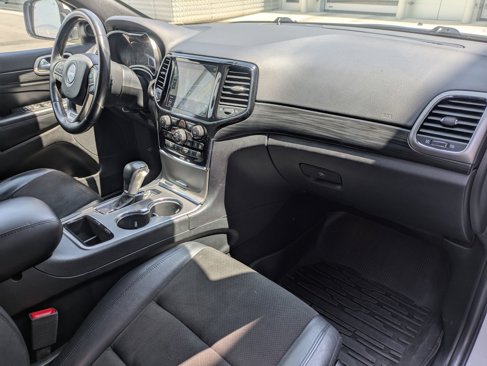 Used 2020 Jeep Grand Cherokee Altitude image 29