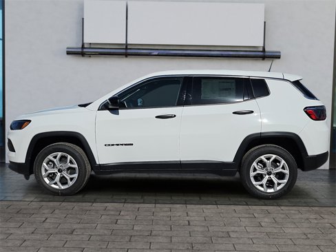 New 2025 Jeep Compass Sport image 2