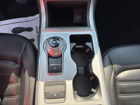 Used 2022 Ford Edge SEL w/ Convenience Package image 12