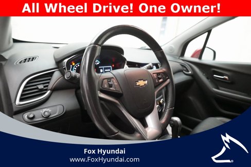Used 2022 Chevrolet Trax LT w/ LT Convenience Package image 8