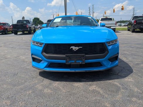 Certified 2024 Ford Mustang Coupe image 3