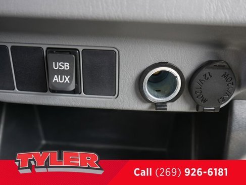 Used 2013 Toyota Tacoma 2WD Regular Cab image 25