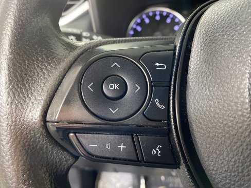 Used 2020 Toyota RAV4 LE image 13