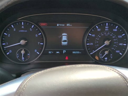 Used 2019 Kia K900 Luxury image 16