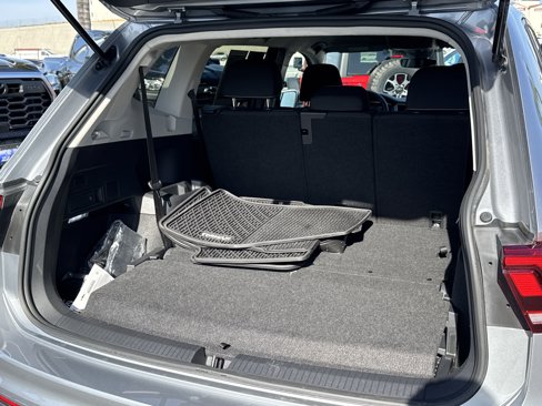 Certified 2024 Volkswagen Tiguan S image 36