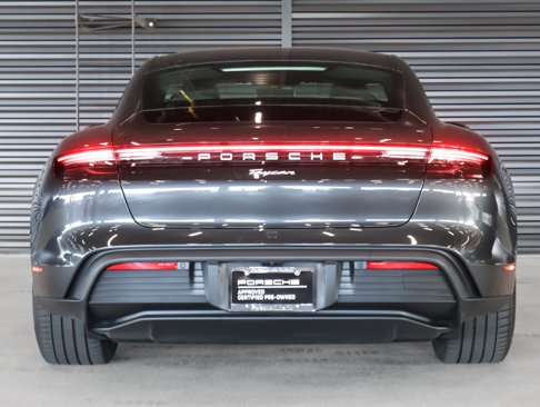 Used 2023 Porsche Taycan image 9