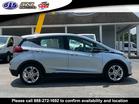 Used 2017 Chevrolet Bolt LT image 8
