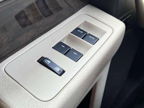 Used 2018 Ford Flex Limited image 25
