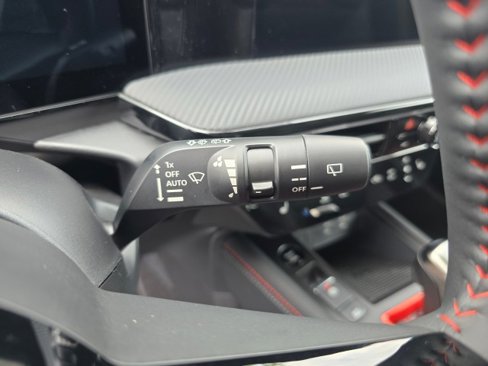 New 2025 Nissan Kicks SR w/ SR Premium Package image 37