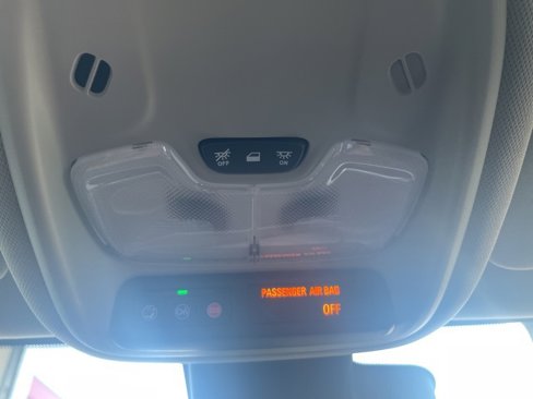 Used 2024 Buick Encore GX Sport Touring image 25