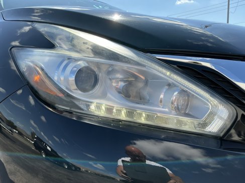 Used 2015 Nissan Murano SV w/ Premium Package image 11