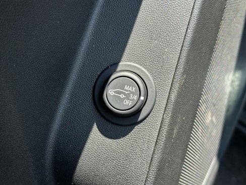 Used 2023 Chevrolet Equinox LT image 20