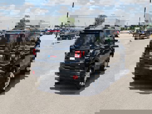 Used 2021 Jeep Renegade Latitude image 8
